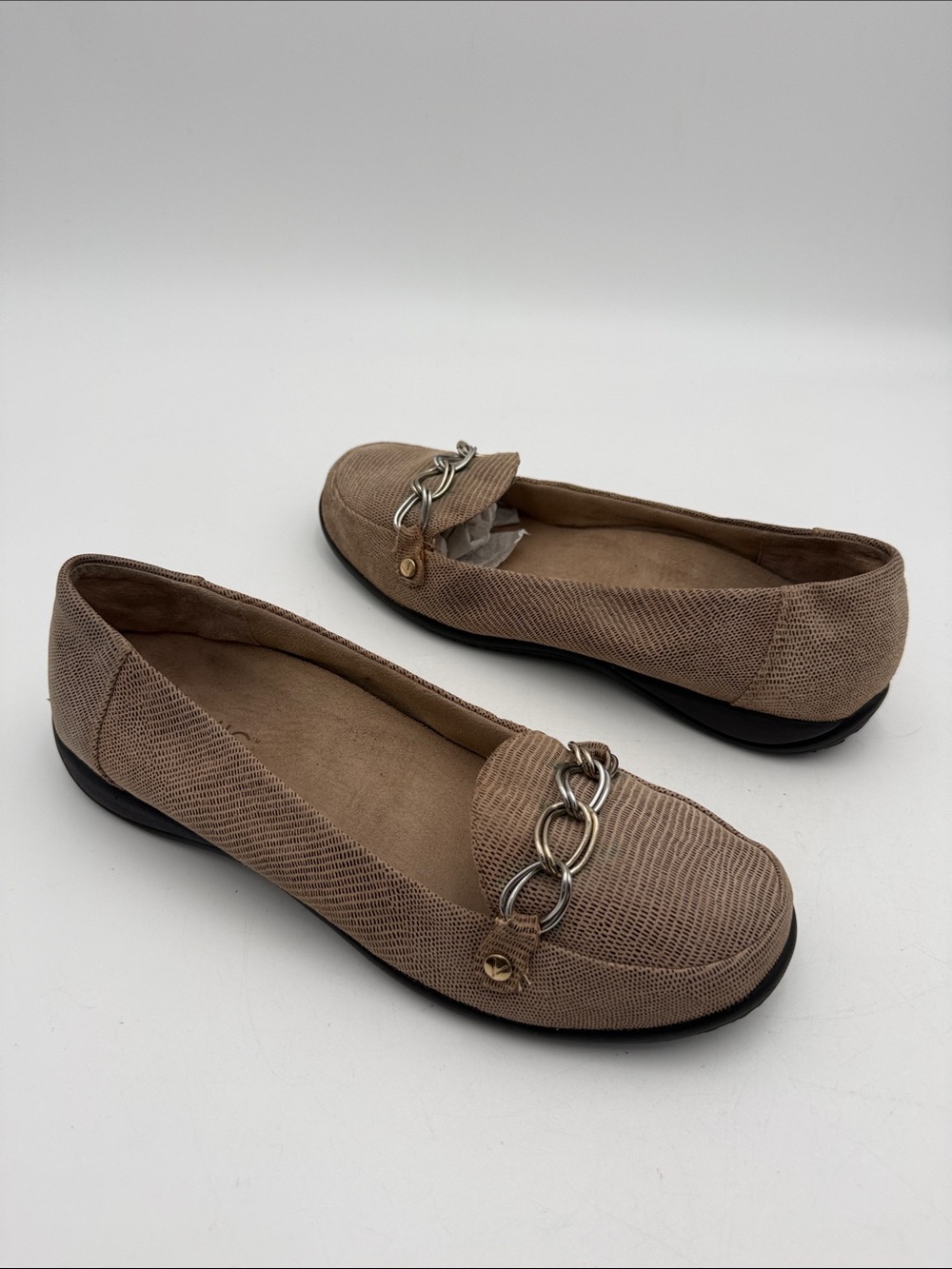 Vionic Women's Taupe Chain-Trim Loafers women 9 casual office casual retro